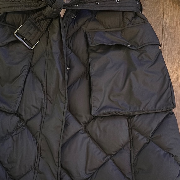 BURBERRY Black Puffer Coat with Hood - Picture 8 of 10